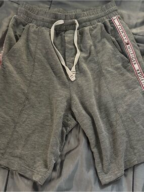 Tommy Hilfiger Men's Gray Athletic Drawstring Shorts